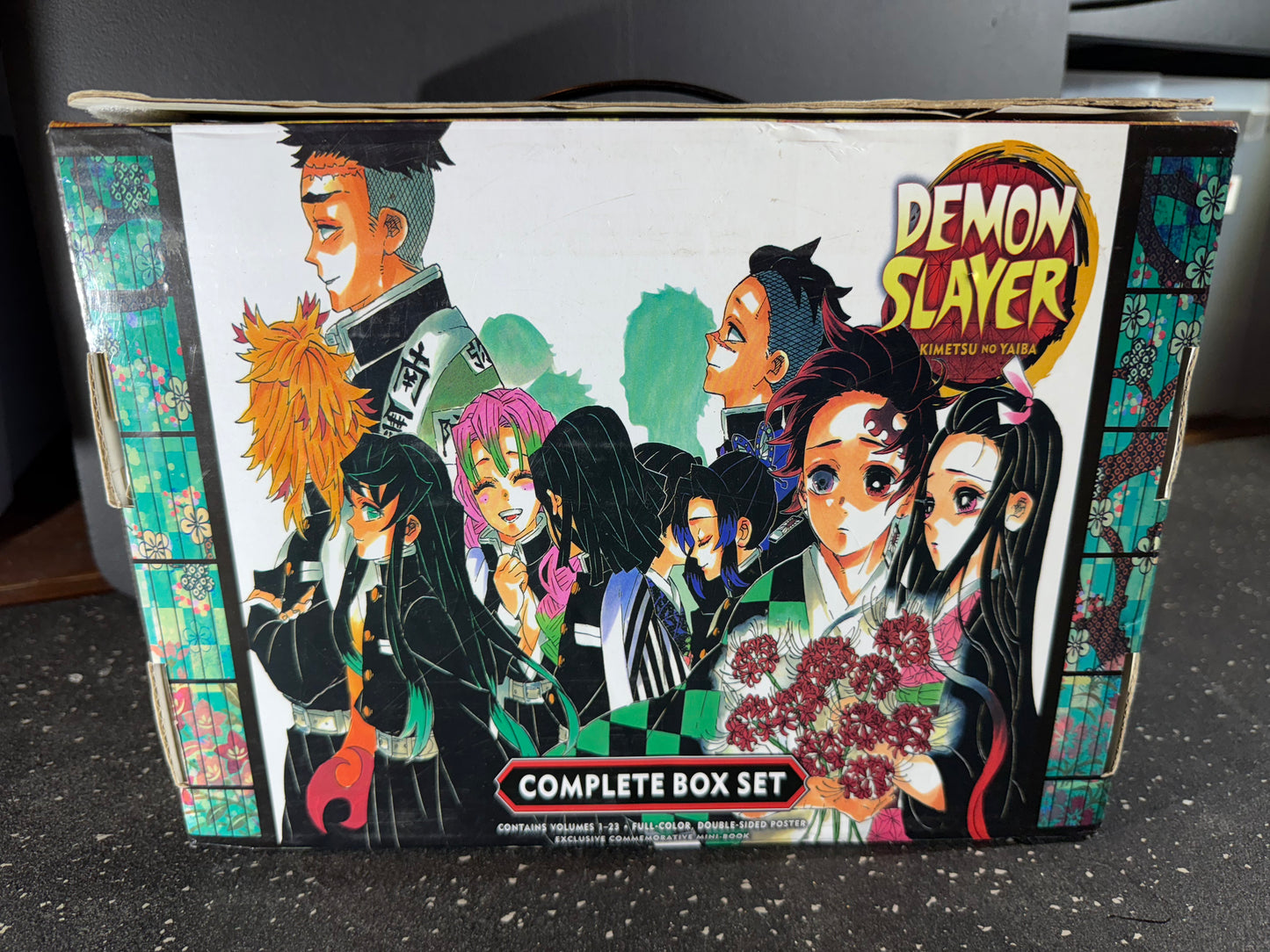 Demon Slayer Complete Box Set (Manga, 23 books)