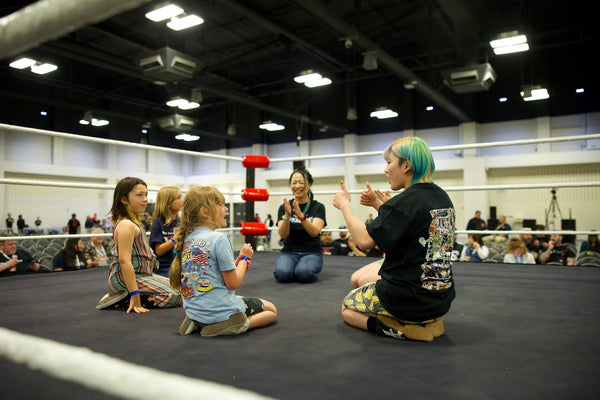 Girls Take the Ring!