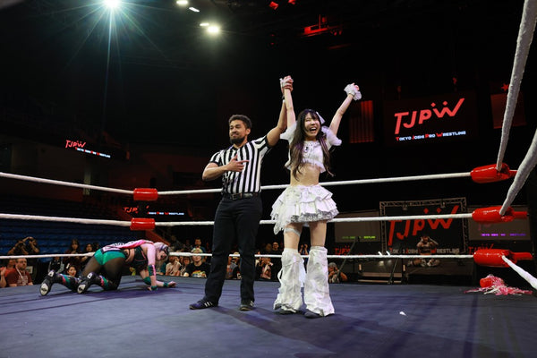 Mizuki vs. Rika Tatsumi vs. Hyper Misao