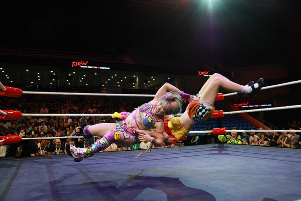 Suzume and Arisu Endo vs. Raku and Pom Harajuku