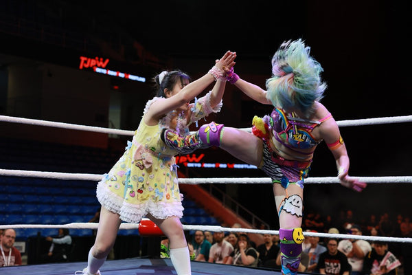 Suzume and Arisu Endo vs. Raku and Pom Harajuku