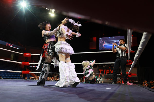 Mizuki vs. Rika Tatsumi vs. Hyper Misao