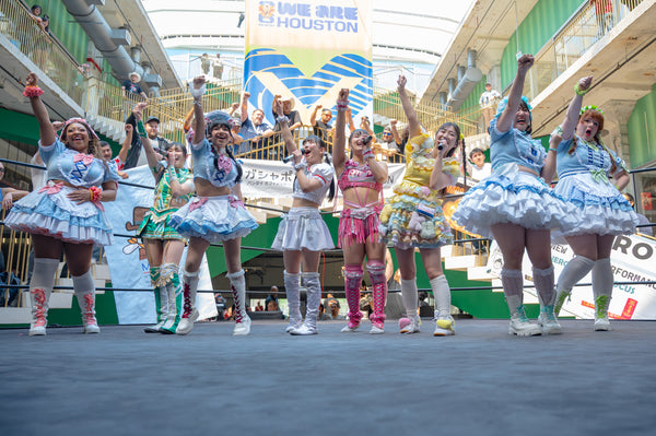 Up Up Girls!