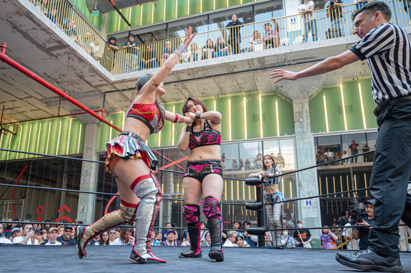 Yuki Kamifuku and Wakana Uehara (“OberEats”) vs. Miyu Yamashita and Kaylia Capri